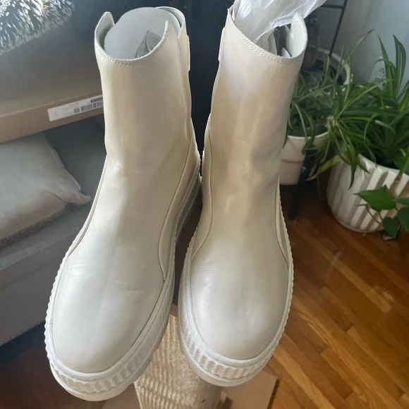 PUMA X Fenty By Rihanna Women’s Chelsea, Combat Boots Size 11